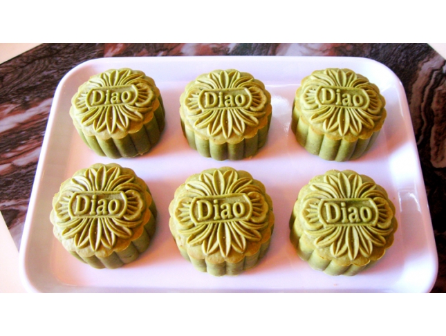 Bánh trung thu bơ sữa Hong Kong trà xanh